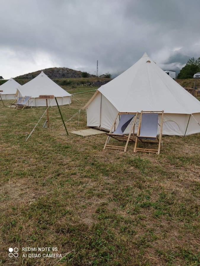 Lodg'Ing Secret Camp Ariege Hotel Lordat Exterior photo